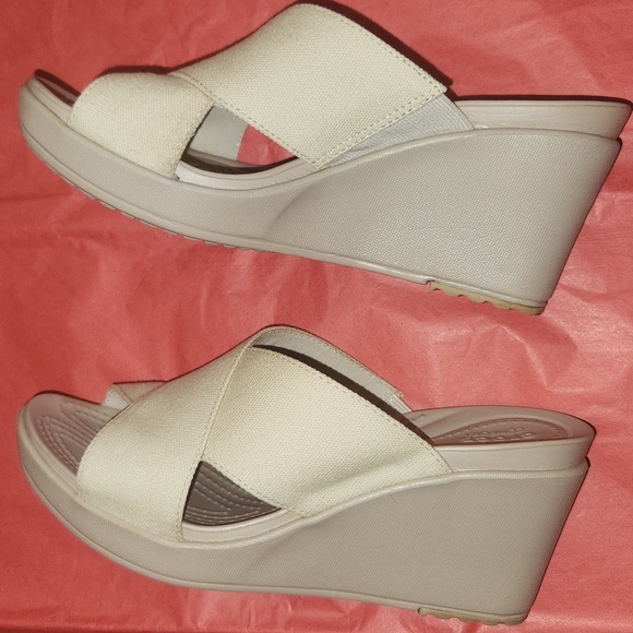 Crocs Leigh II Cross Strap Wedge Sandals - Picture 2 of 4